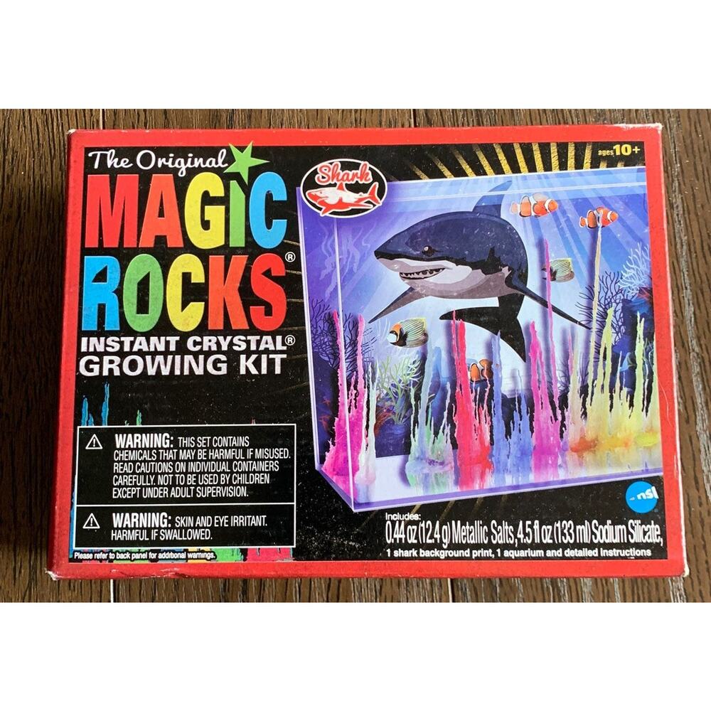 Magic Rocks crystal growing kit‎